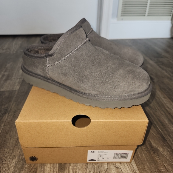 UGG Women's Gray Suede Slippers - Picture 3 of 10